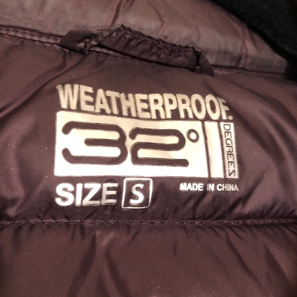 32 Degrees Weatherproof Vest in Purple - Picture 3 of 5